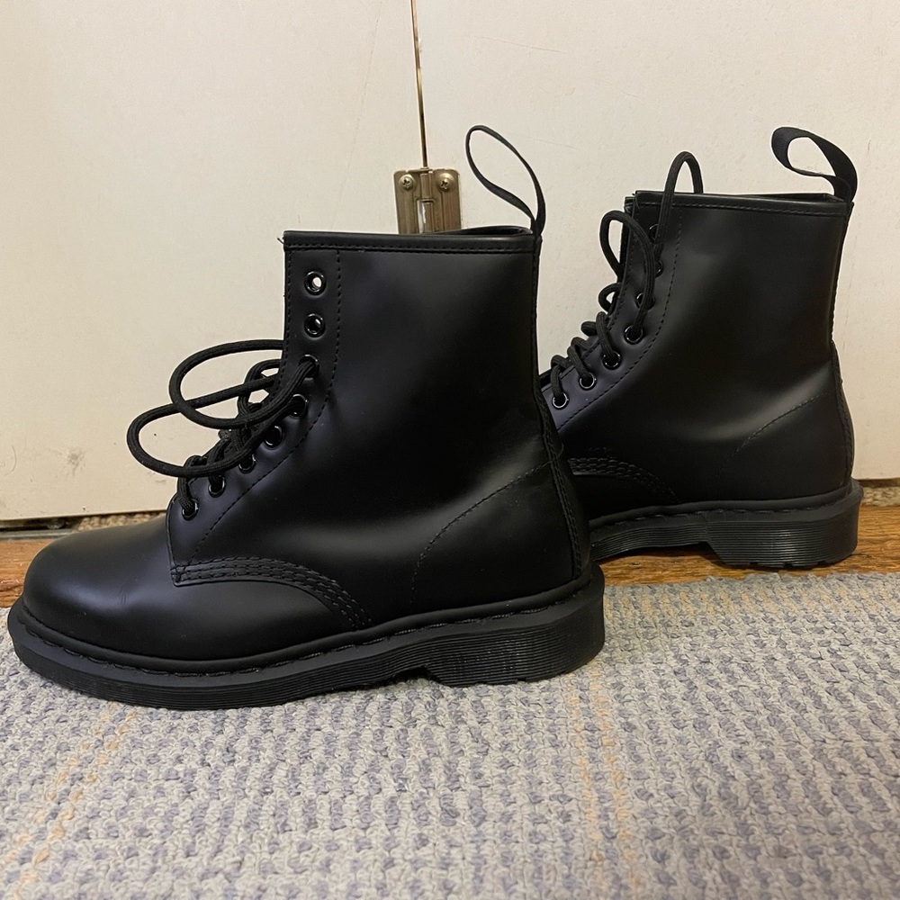 Dr. Martens 1460 Mono Black size 7 unisex (8 mens, 9 womens